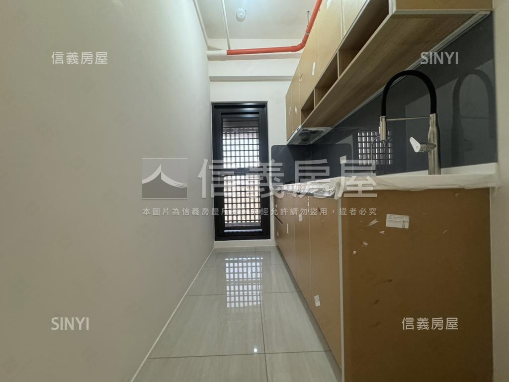 星玥灣海景３房平移車位房屋室內格局與周邊環境