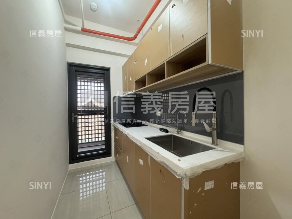 星玥灣海景３房平移車位房屋室內格局與周邊環境