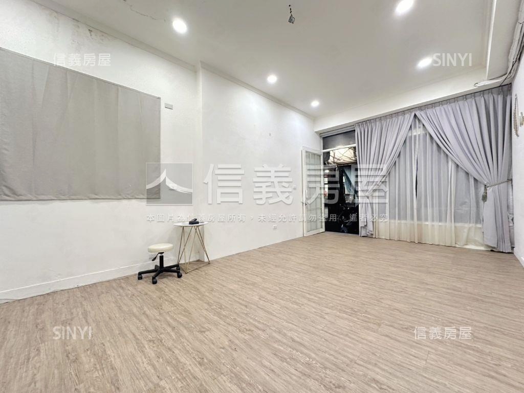 近文華高中捷運站一樓店面房屋室內格局與周邊環境