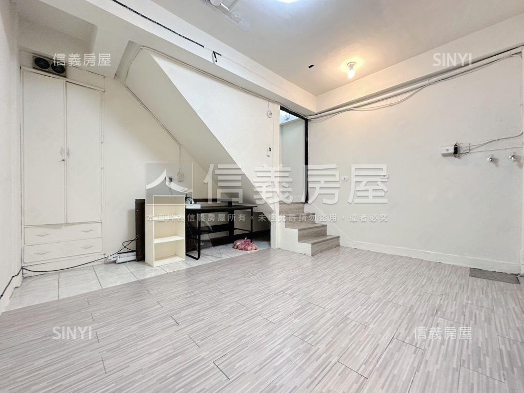 近文華高中捷運站一樓店面房屋室內格局與周邊環境