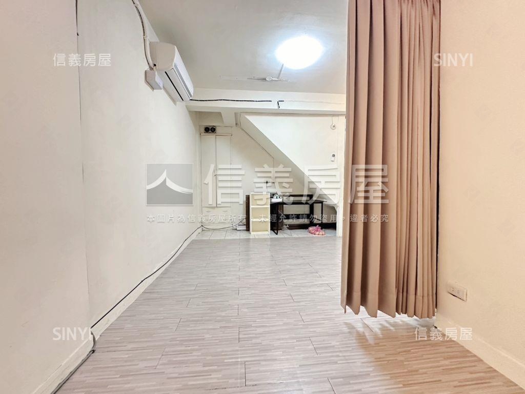 近文華高中捷運站一樓店面房屋室內格局與周邊環境