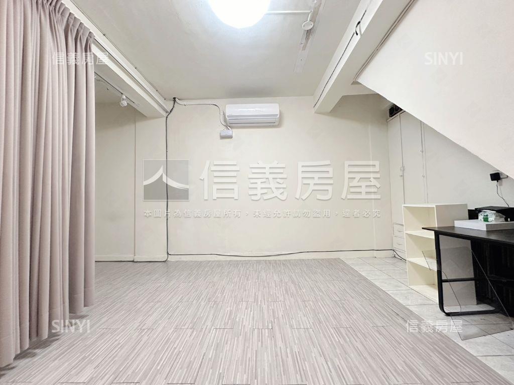 近文華高中捷運站一樓店面房屋室內格局與周邊環境