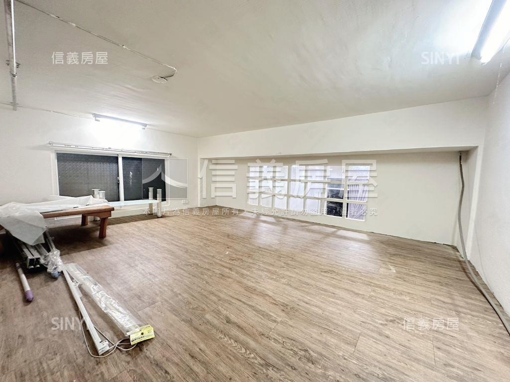 近文華高中捷運站一樓店面房屋室內格局與周邊環境