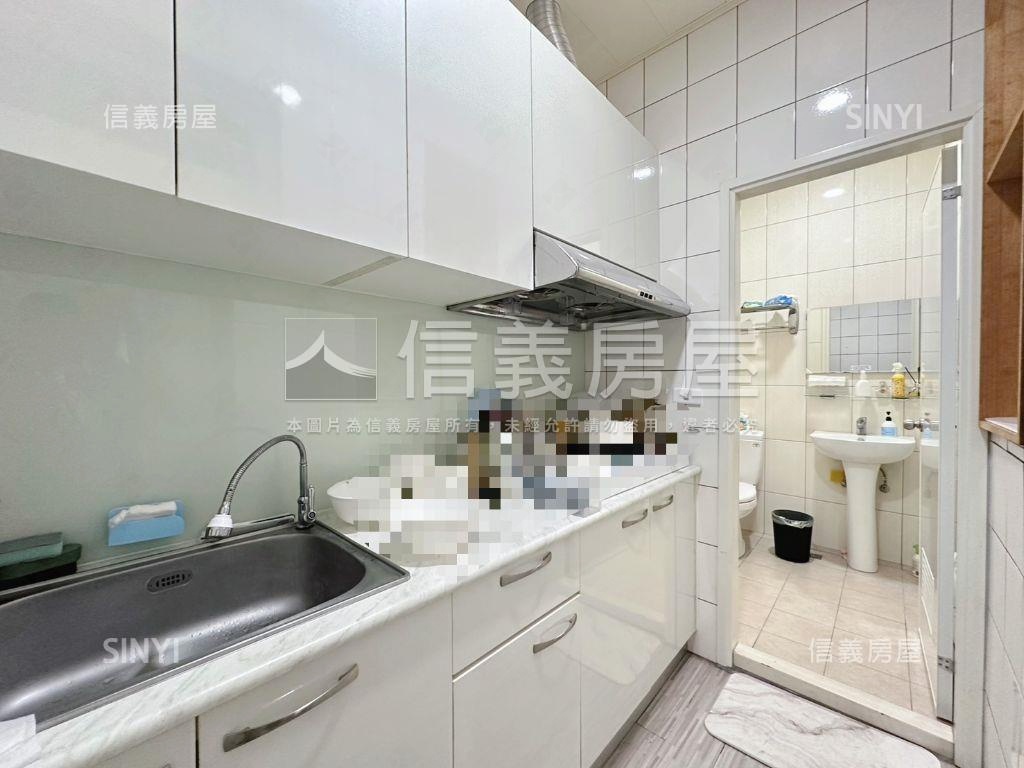 近文華高中捷運站一樓店面房屋室內格局與周邊環境