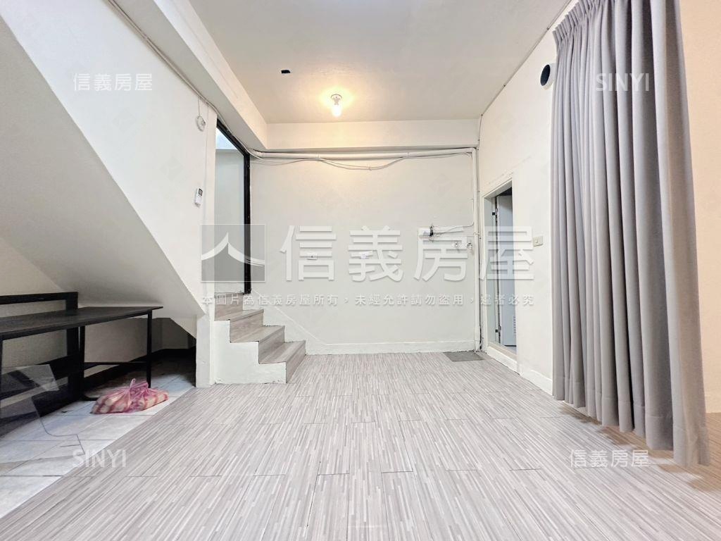 近文華高中捷運站一樓店面房屋室內格局與周邊環境