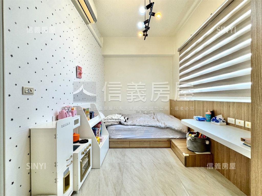 近新光休旅車位大兩房房屋室內格局與周邊環境