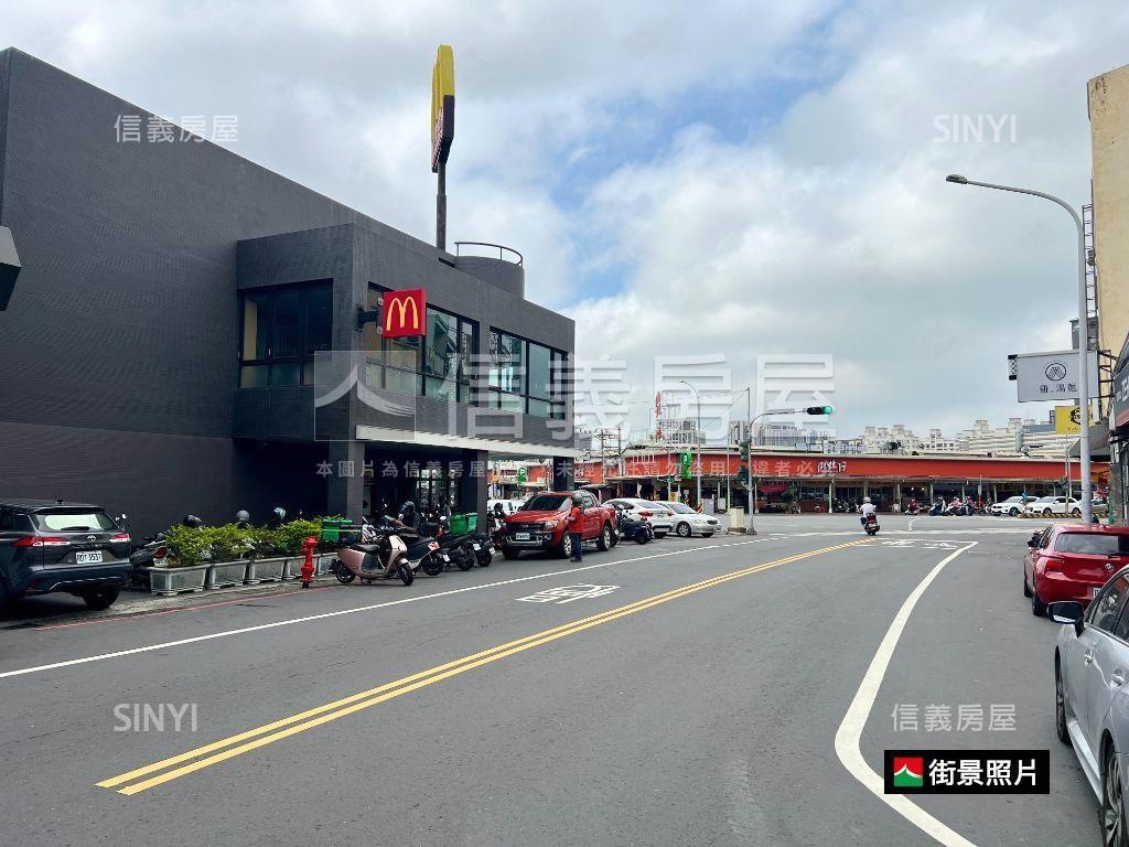 近新光休旅車位大兩房房屋室內格局與周邊環境