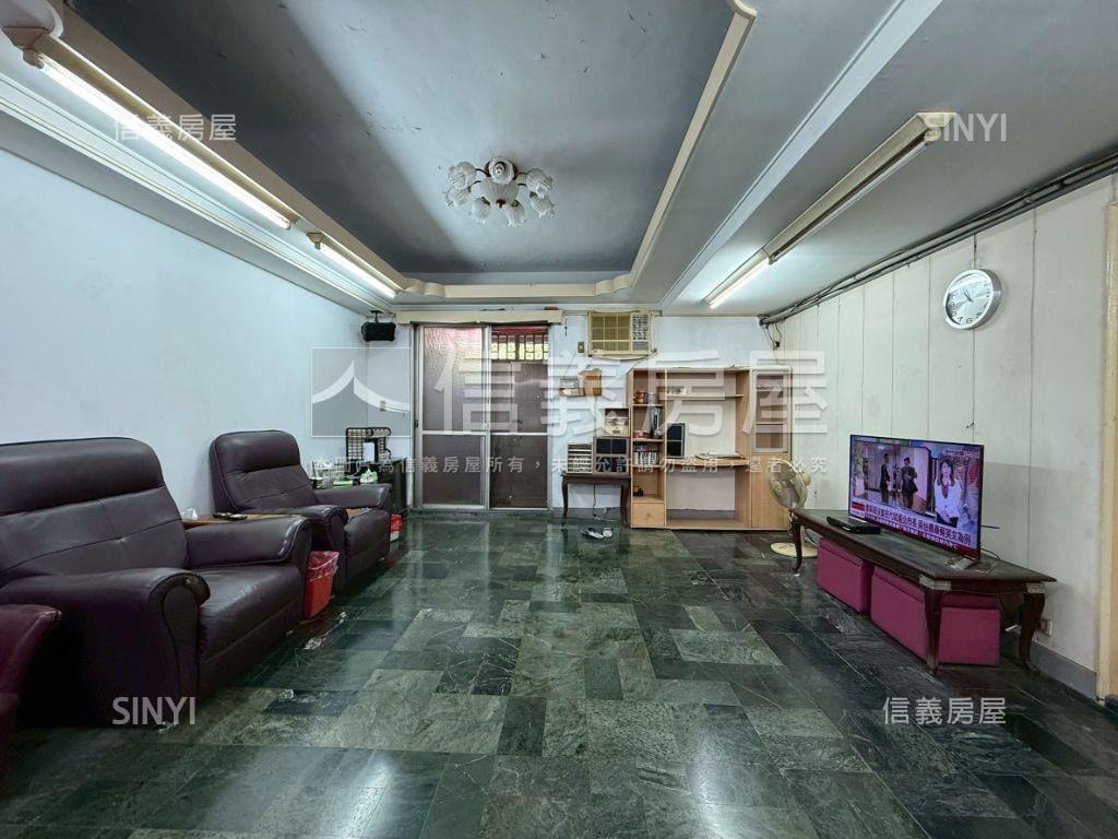 壹樓面公園近捷運大空間房屋室內格局與周邊環境