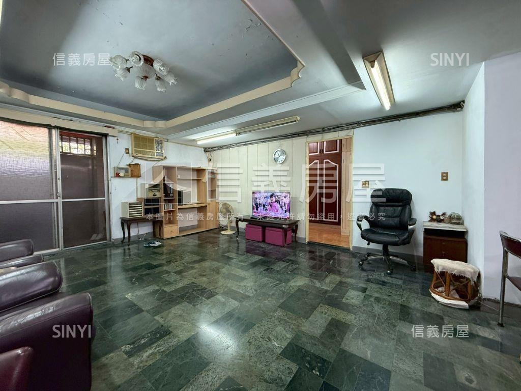 壹樓面公園近捷運大空間房屋室內格局與周邊環境