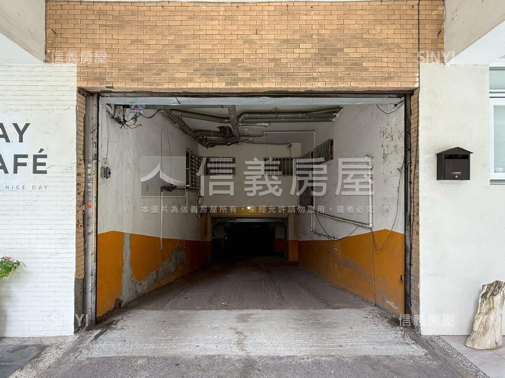 壹樓面公園近捷運大空間房屋室內格局與周邊環境