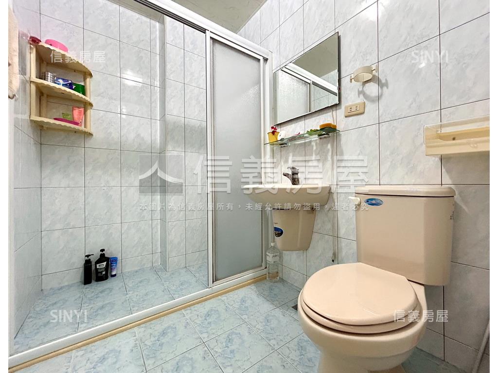 草衙道公園成家美墅房屋室內格局與周邊環境