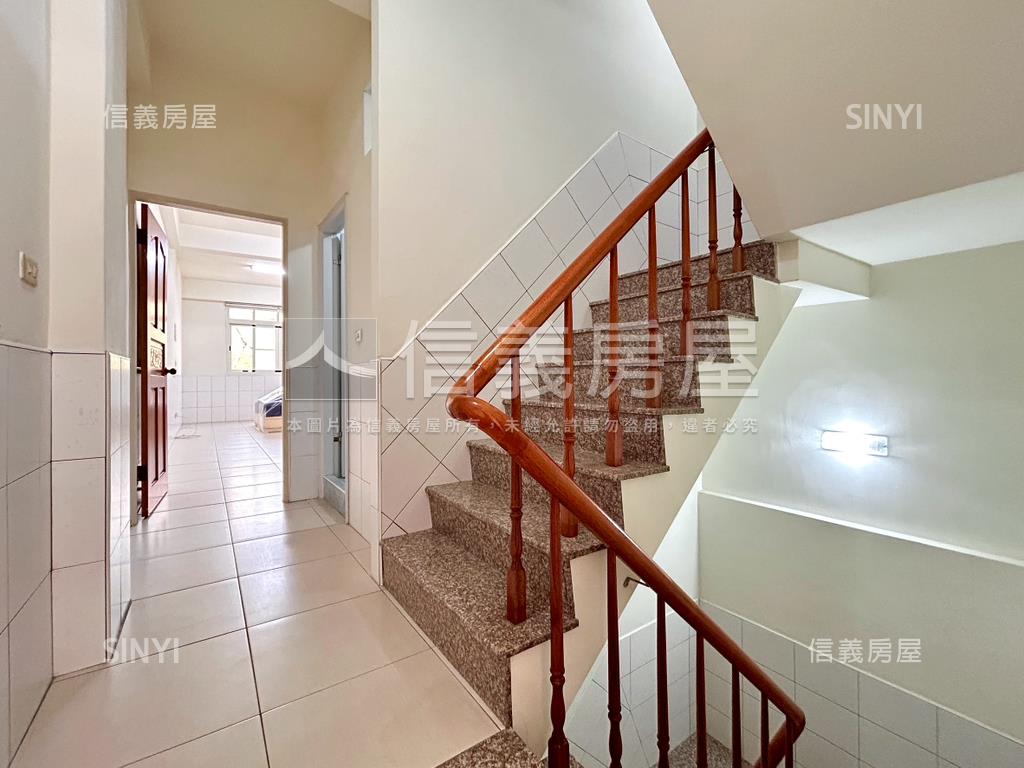 草衙道公園成家美墅房屋室內格局與周邊環境