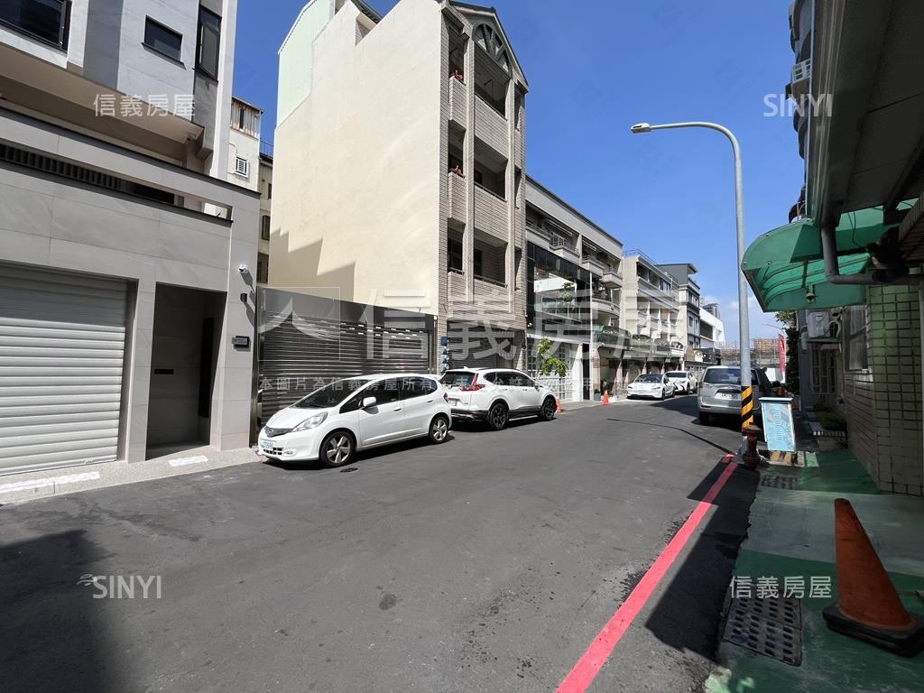 近法院華平特區三房車位房屋室內格局與周邊環境