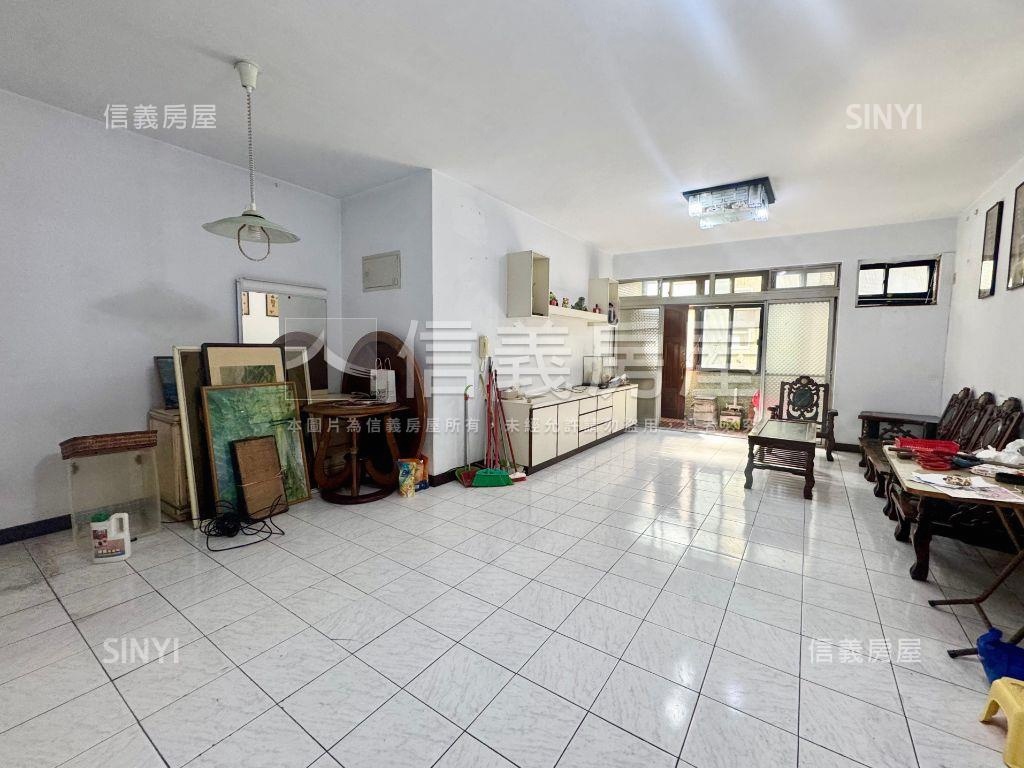 ＮＥＷ青田街黃金２樓３房房屋室內格局與周邊環境