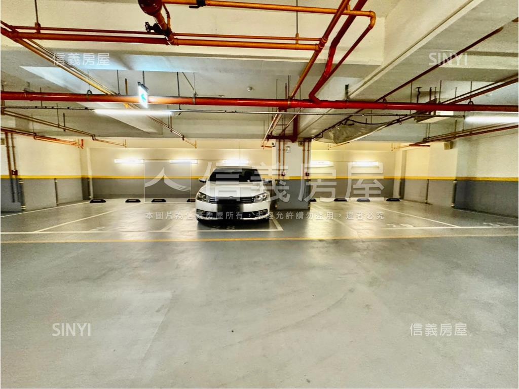 芳崗·山海嶺市館美宅平車房屋室內格局與周邊環境