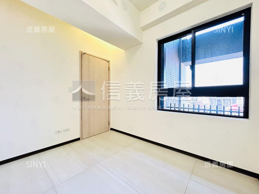 新碩兩房十四樓之１房屋室內格局與周邊環境