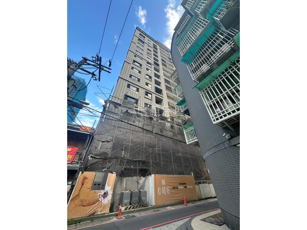 府中捷運高樓車位房屋室內格局與周邊環境