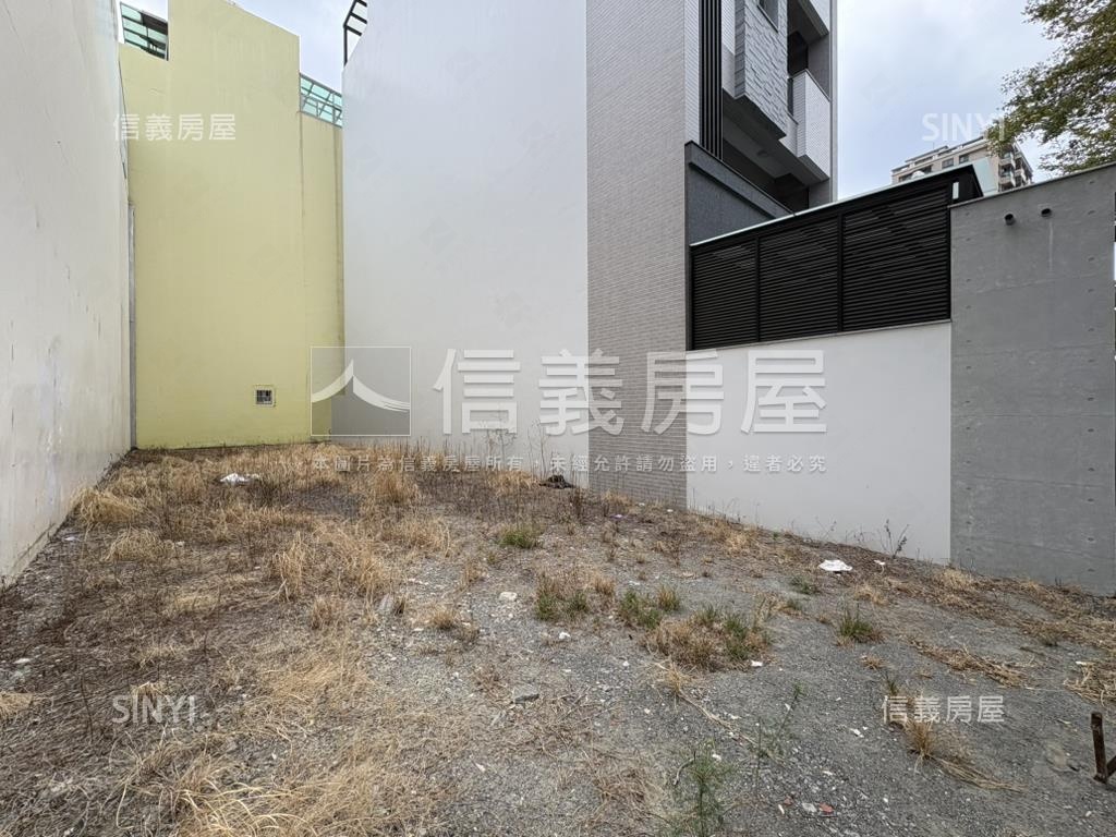 鄭仔寮｜面寬約６．７米地房屋室內格局與周邊環境