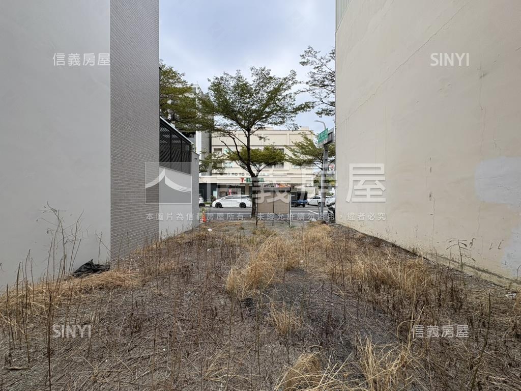 鄭仔寮｜面寬約６．７米地房屋室內格局與周邊環境