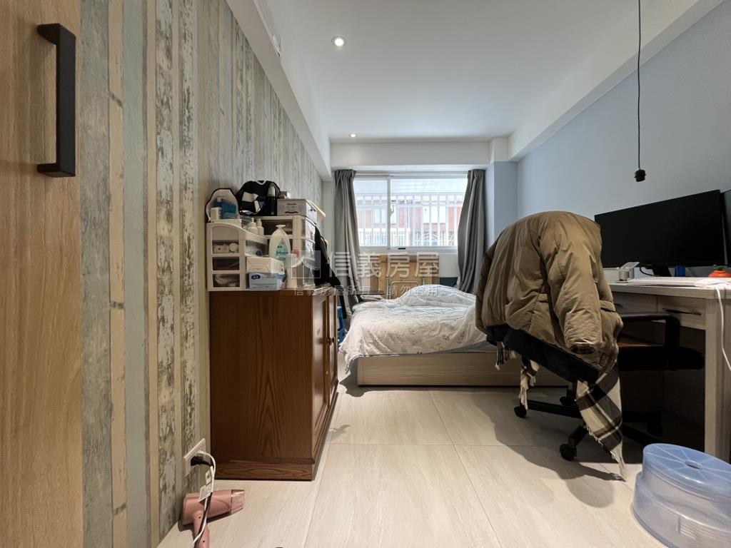 普羅旺斯溫馨採光三房房屋室內格局與周邊環境