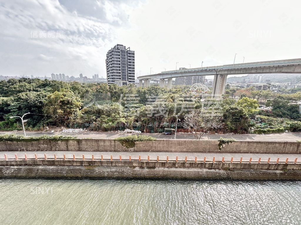 清水灣含平面車位房屋室內格局與周邊環境