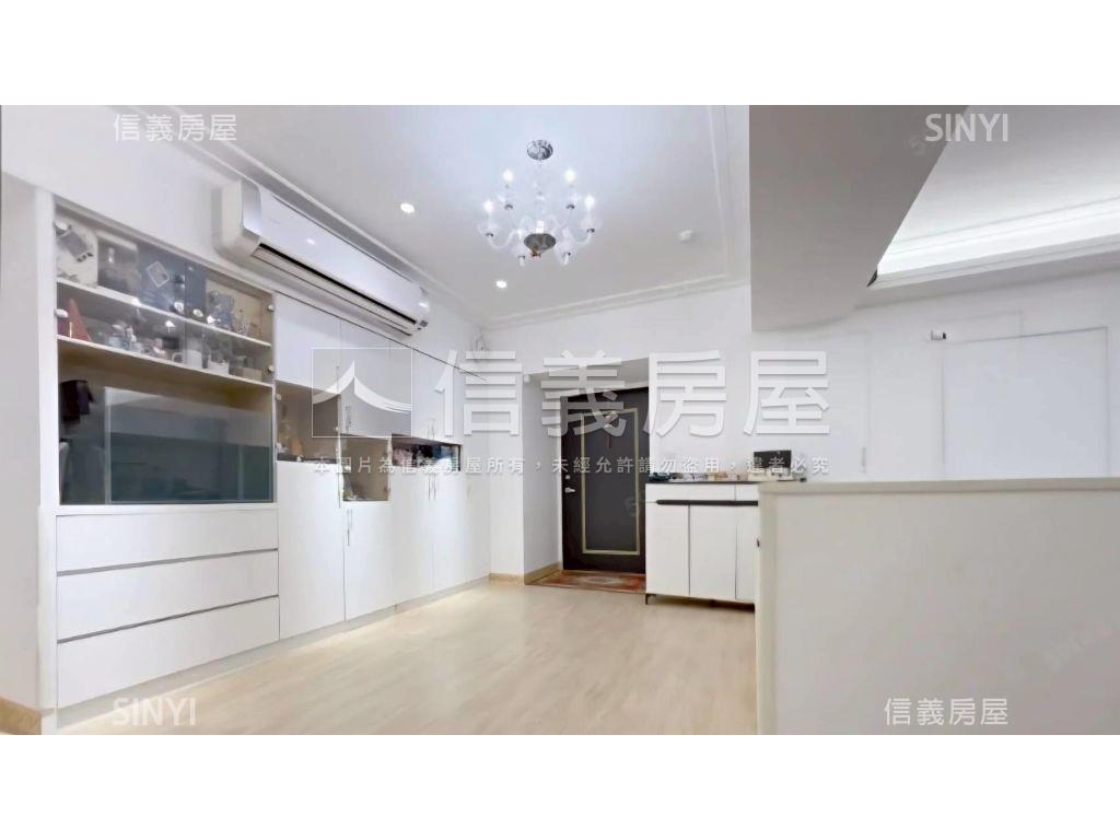 近捷運大空間兩房車位房屋室內格局與周邊環境