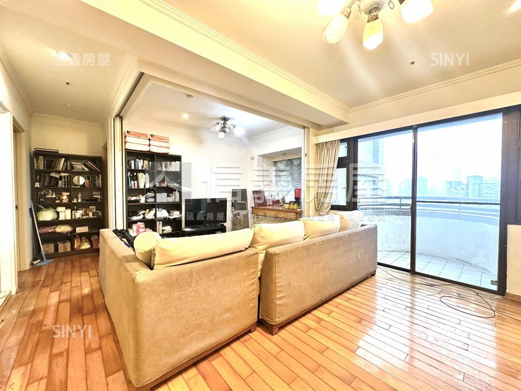 新接⭐看１０１⭐高樓美景房屋室內格局與周邊環境