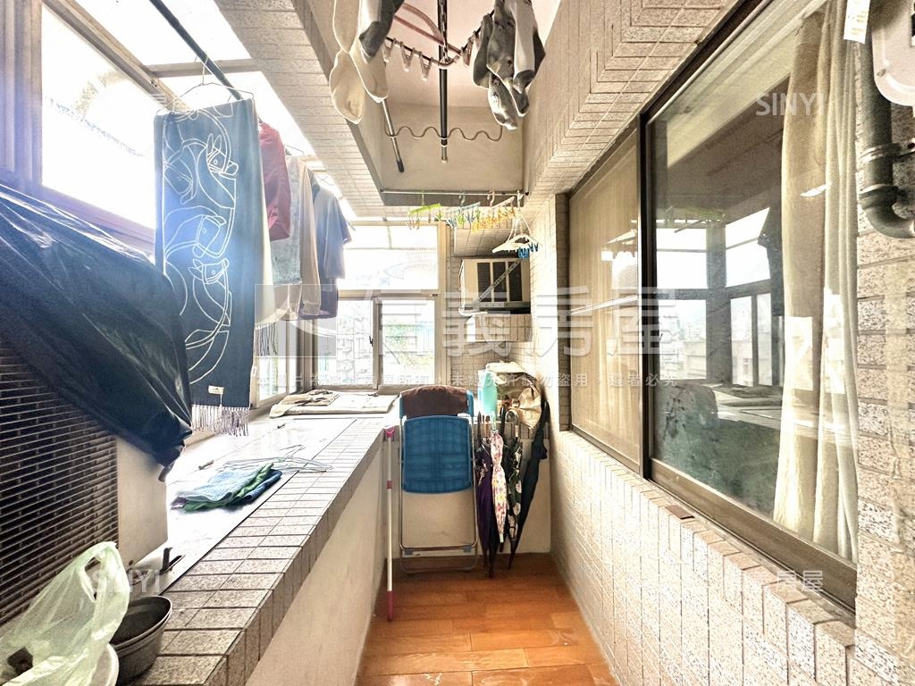 新接⭐看１０１⭐高樓美景房屋室內格局與周邊環境