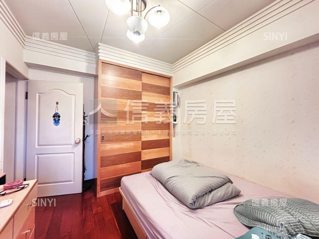 專任！鄉林法國四房雙平車房屋室內格局與周邊環境