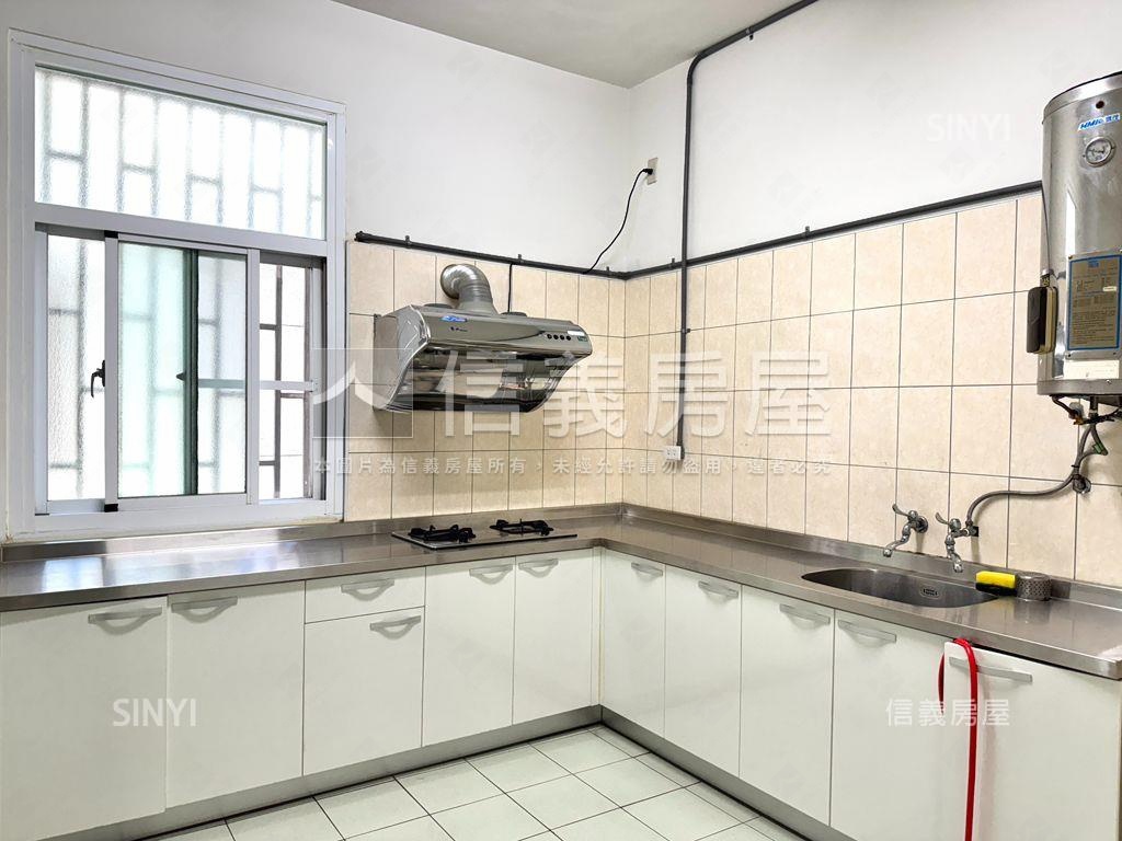 好屋⭐德崙路店住合一首選房屋室內格局與周邊環境