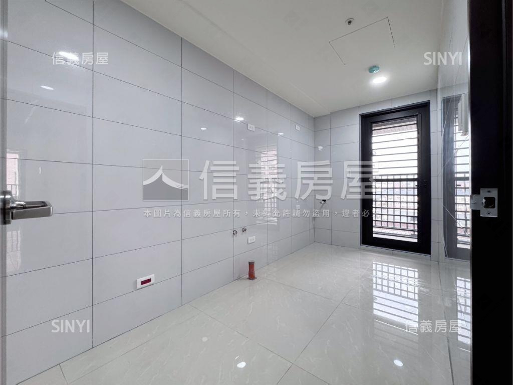 漢皇欽禾全新落成三房車位房屋室內格局與周邊環境
