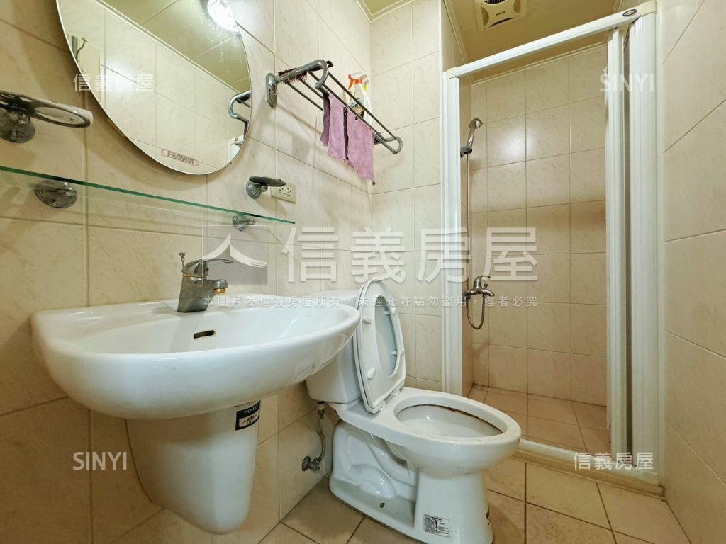 近普霖斯頓輕屋齡邊間別墅房屋室內格局與周邊環境