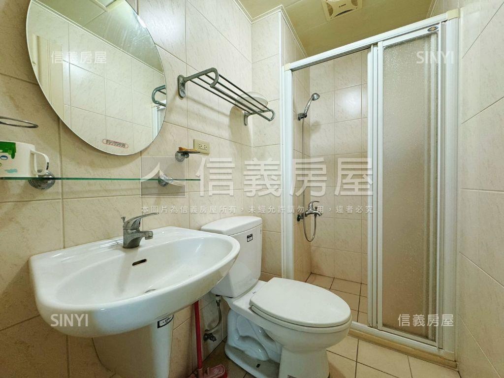 近普霖斯頓輕屋齡邊間別墅房屋室內格局與周邊環境