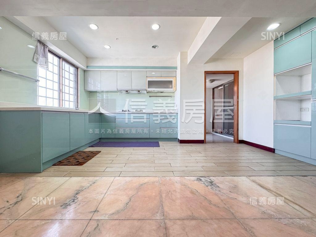 近１１期破百大坪數雙平車房屋室內格局與周邊環境