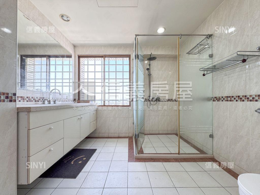 近１１期破百大坪數雙平車房屋室內格局與周邊環境