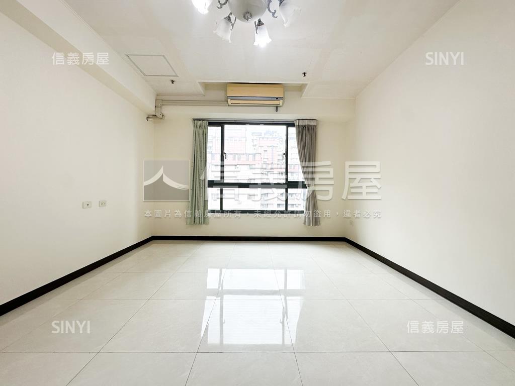 國圖特區採光美三房房屋室內格局與周邊環境