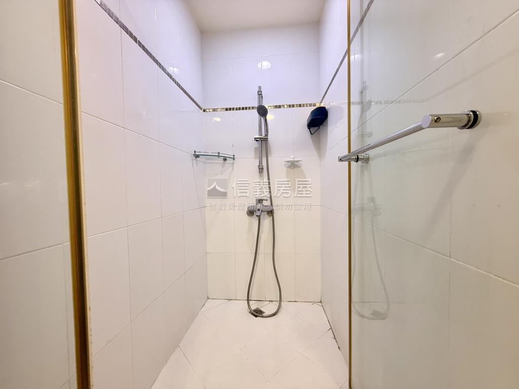 華山單身貴族看綠樹房屋室內格局與周邊環境