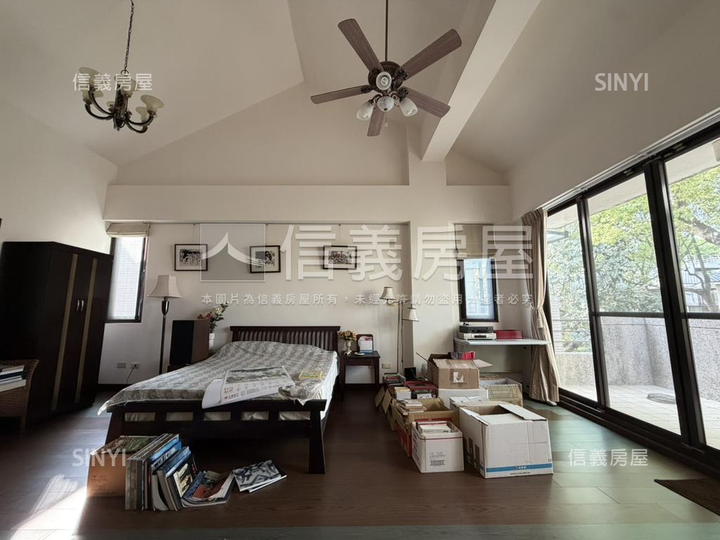 台中夜景視野度假別墅房屋室內格局與周邊環境