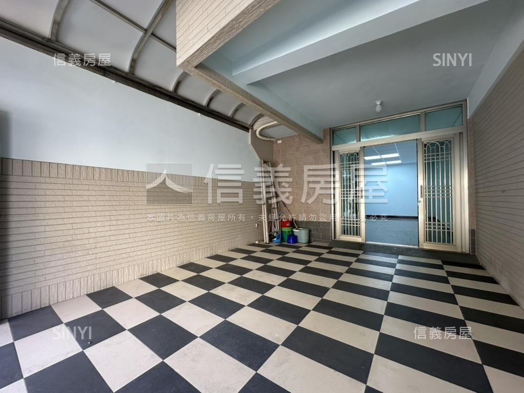 大橋活巷明亮車墅房屋室內格局與周邊環境