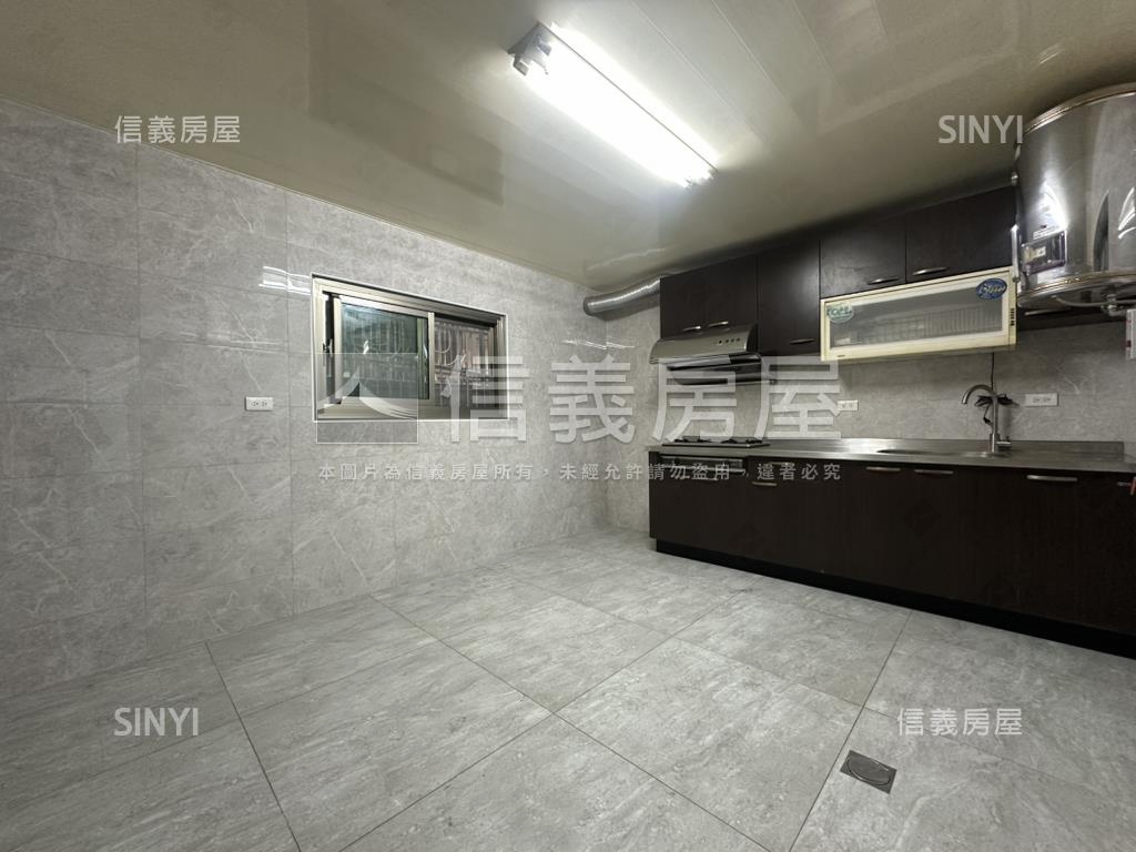 大橋活巷明亮車墅房屋室內格局與周邊環境