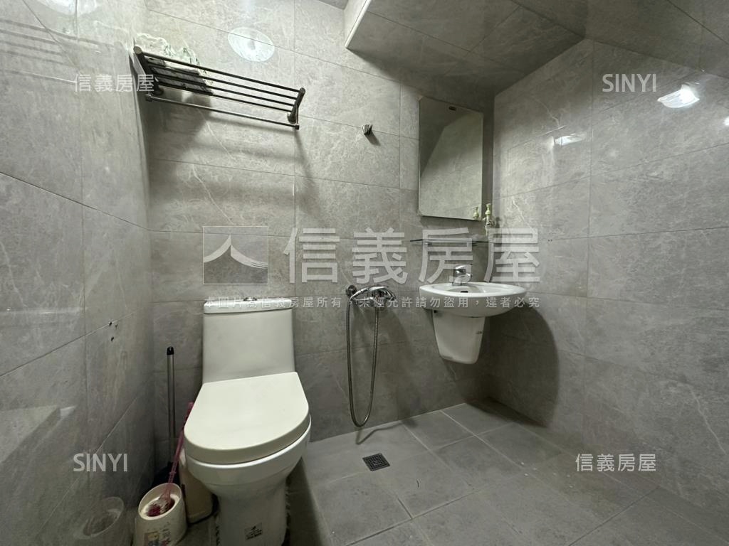 大橋活巷明亮車墅房屋室內格局與周邊環境