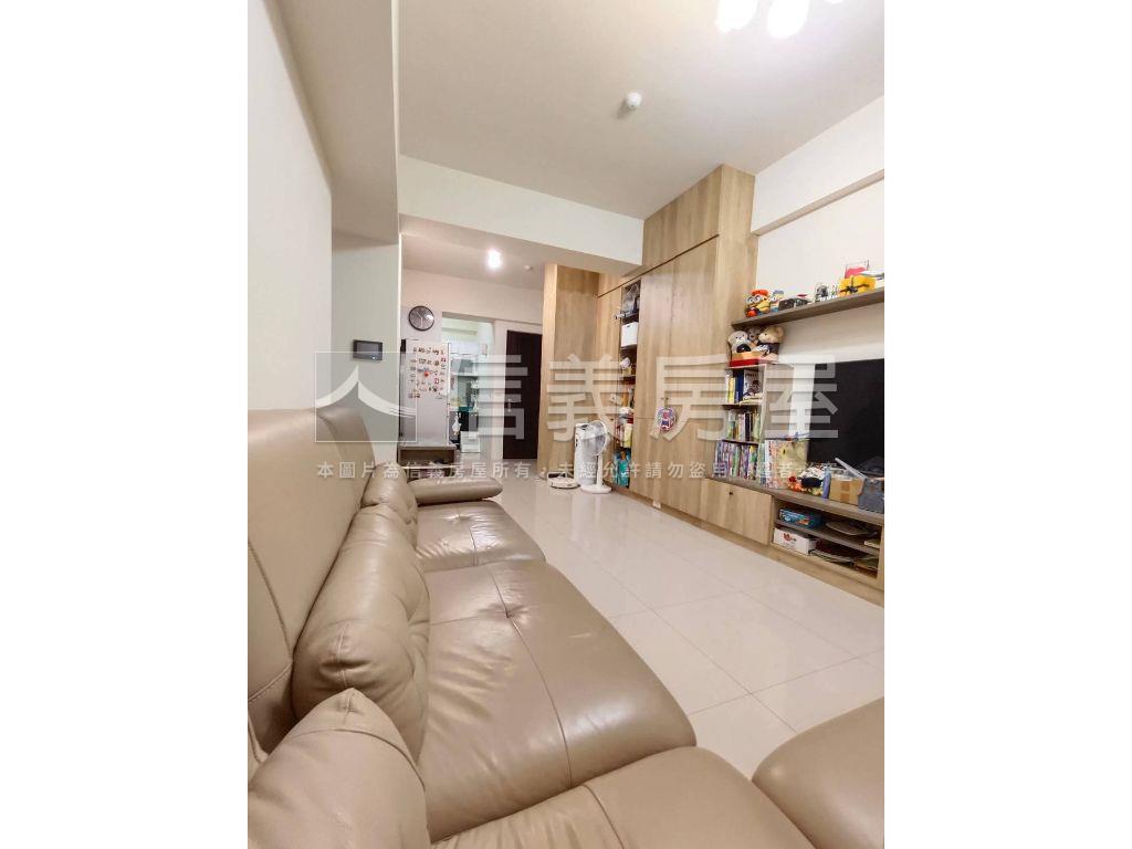 晶圓世家唯美三房房屋室內格局與周邊環境