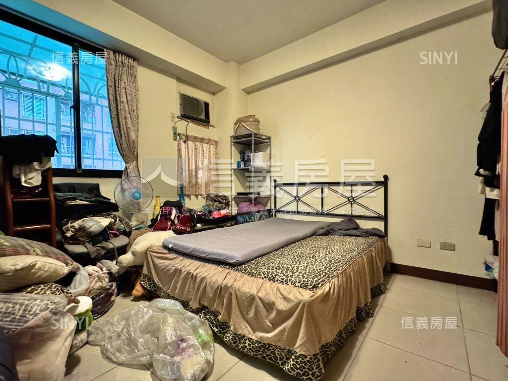 小港稀有釋出學區透天房屋室內格局與周邊環境