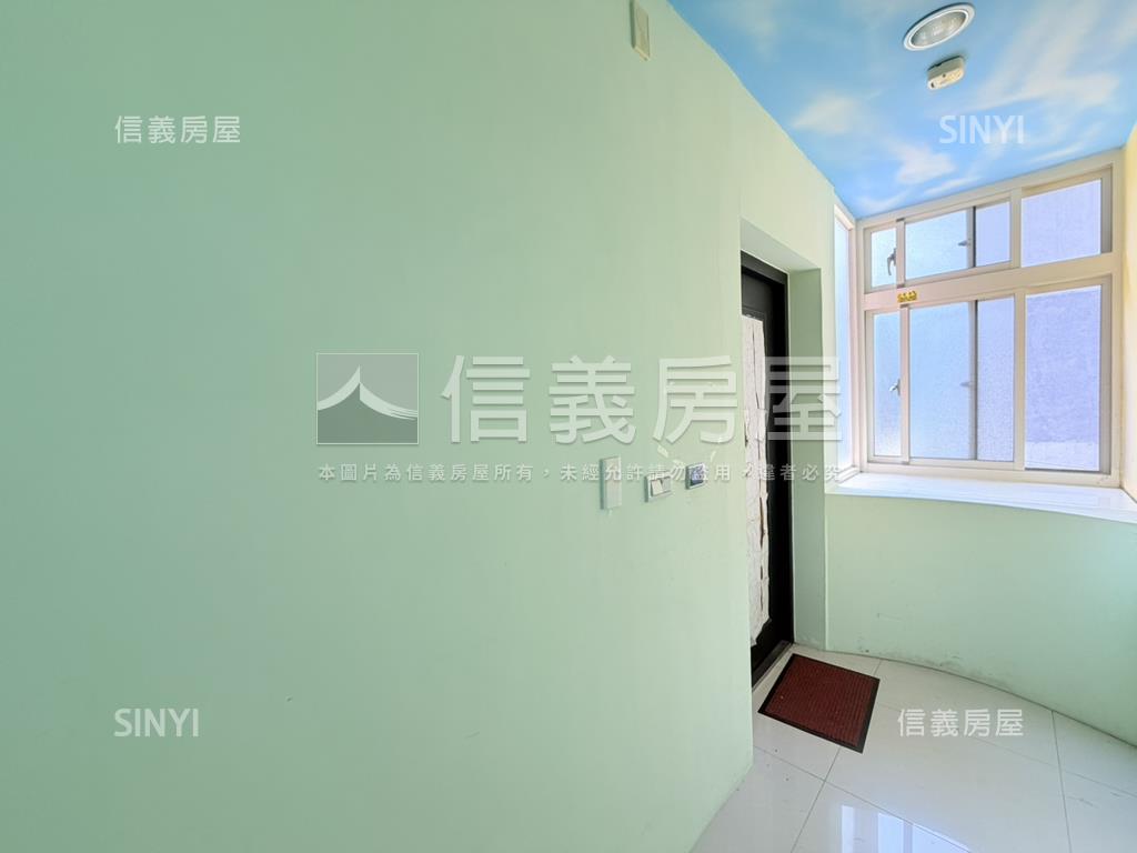 新民學府五套收租金鑽宅房屋室內格局與周邊環境