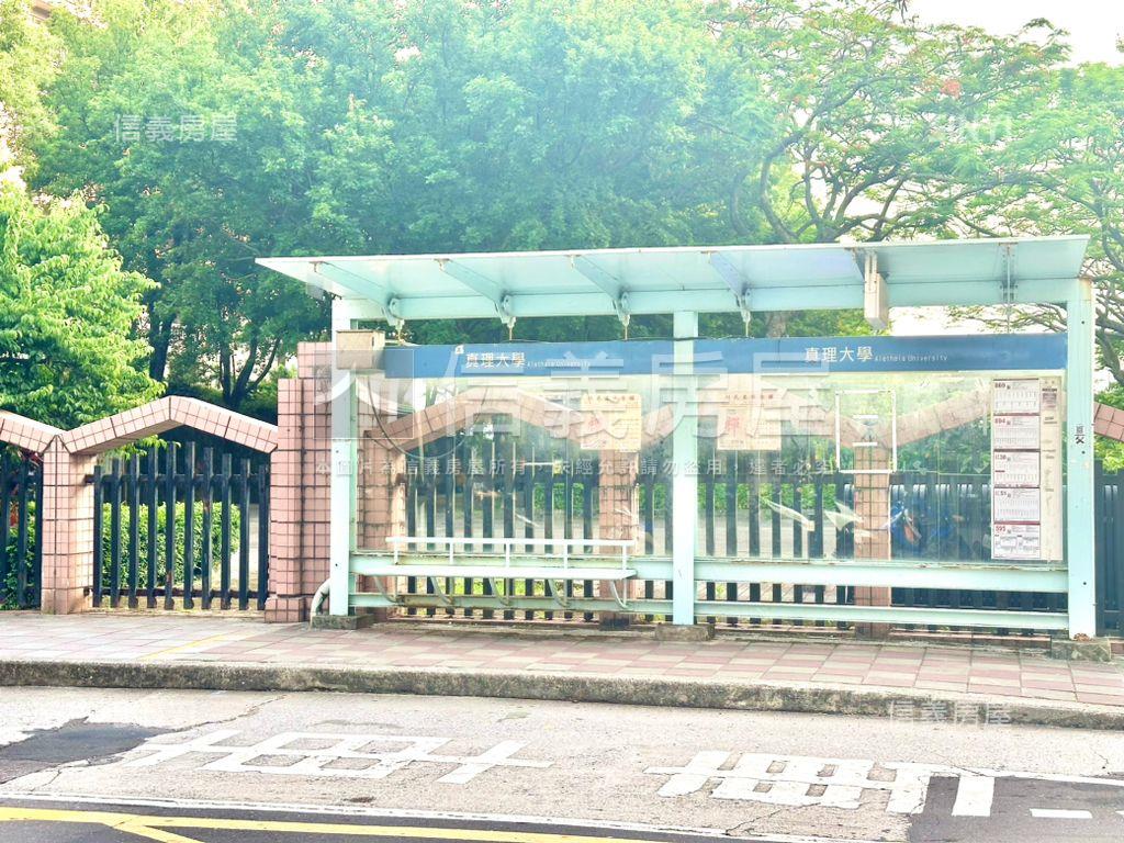新民學府五套收租金鑽宅房屋室內格局與周邊環境