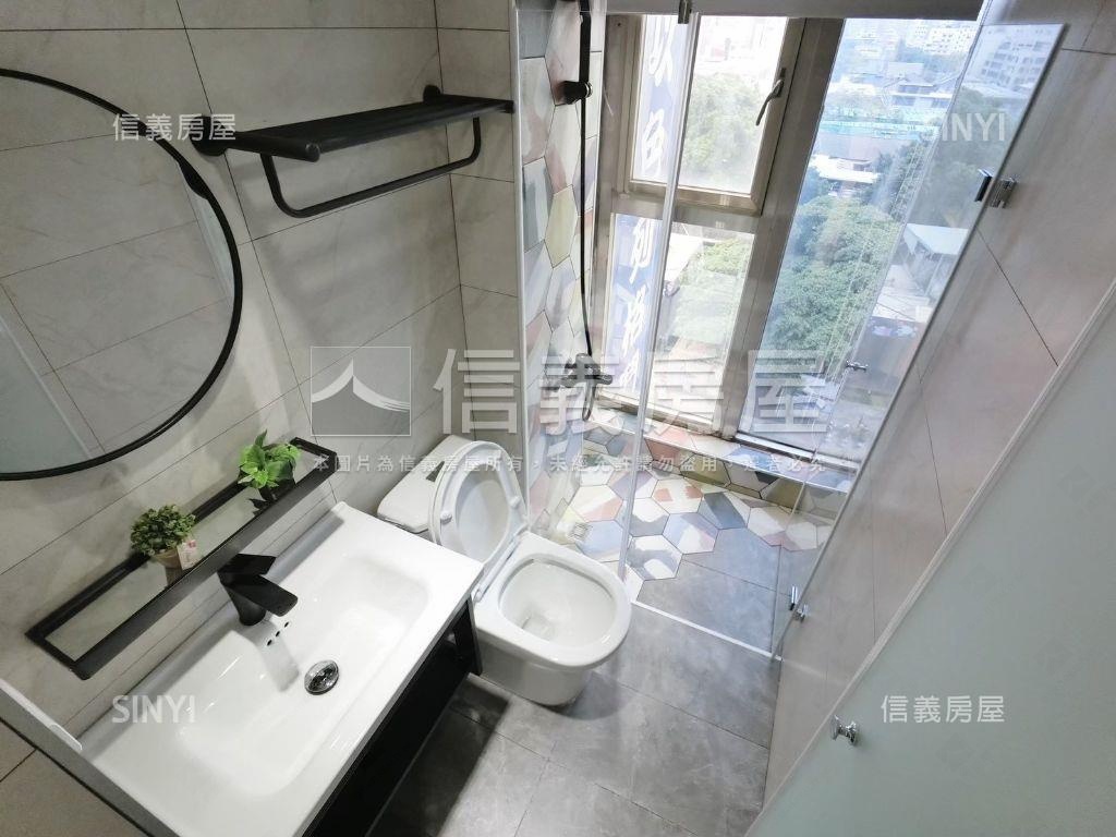 正台中路電梯分租三套２樓房屋室內格局與周邊環境