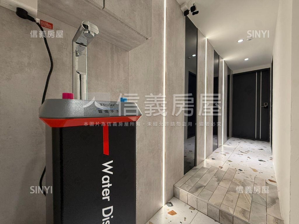 正台中路電梯分租三套２樓房屋室內格局與周邊環境