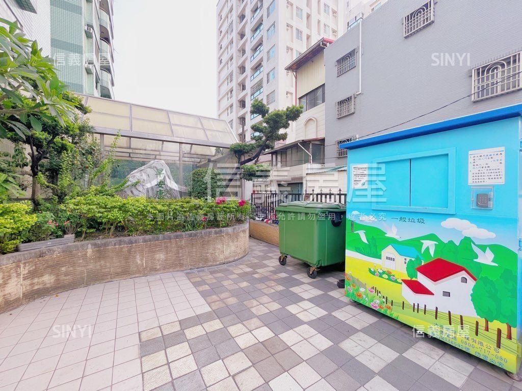 文藻榮總精美樓中樓附平車房屋室內格局與周邊環境