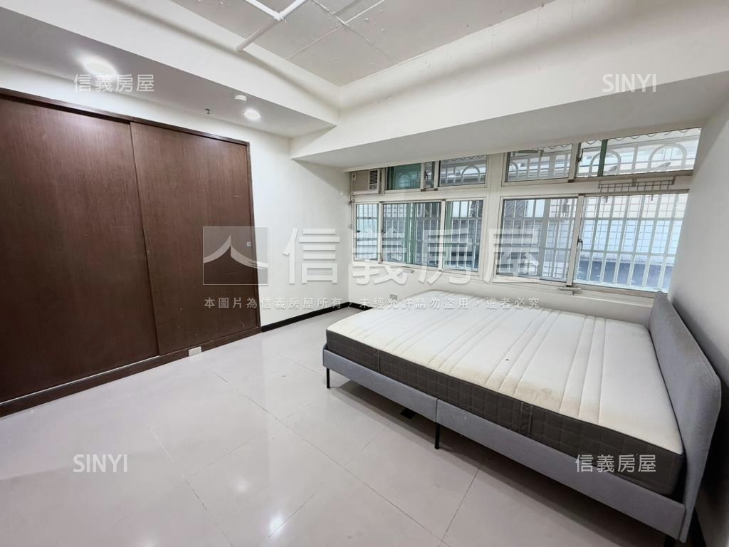 吉生廣場三房車位房屋室內格局與周邊環境