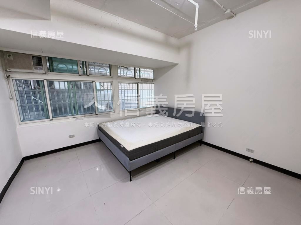 吉生廣場三房車位房屋室內格局與周邊環境